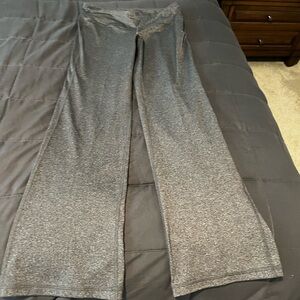 Old Navy yoga pants